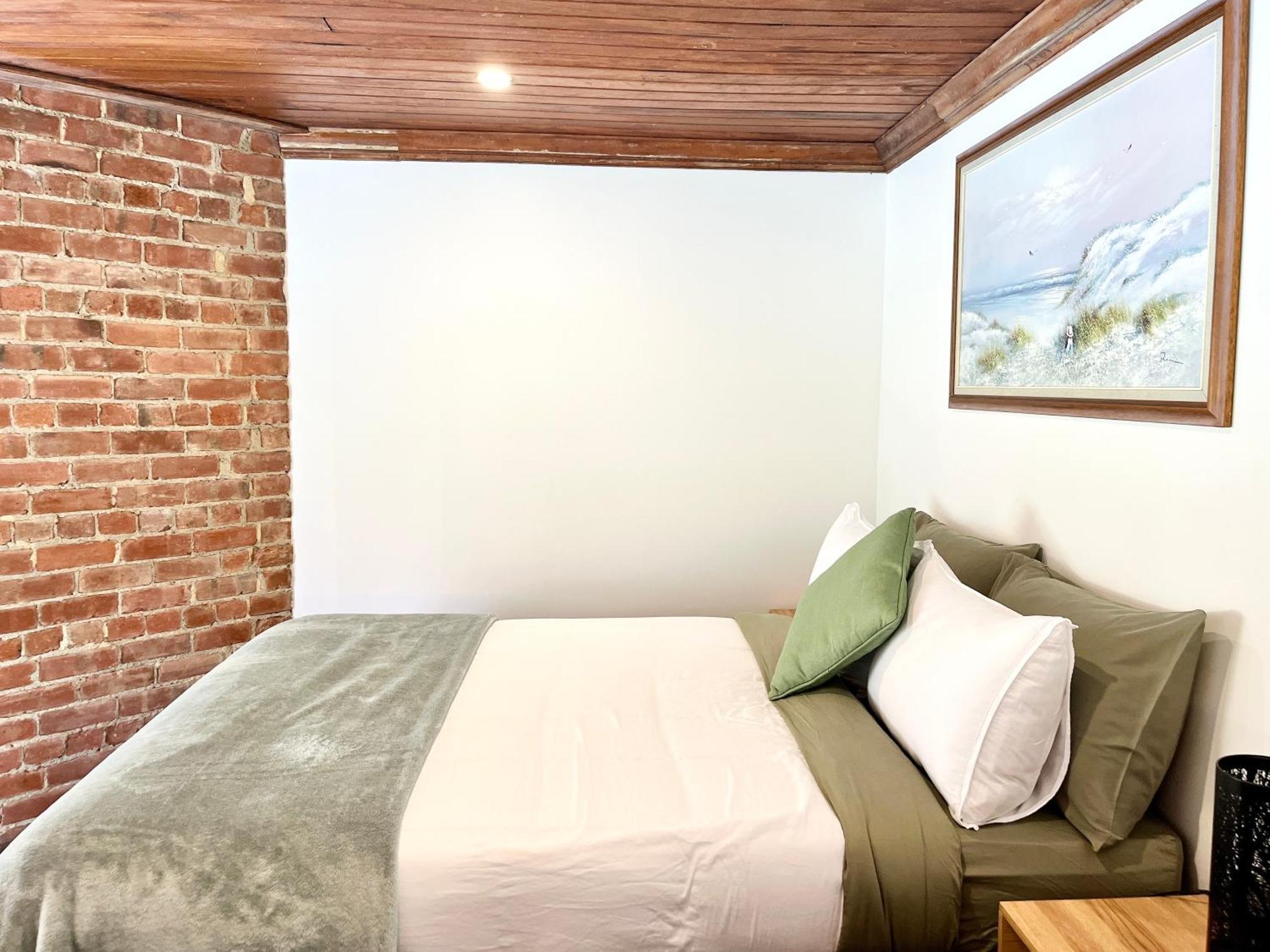 דנידין Opoho Heritage Guest Suite מראה חיצוני תמונה